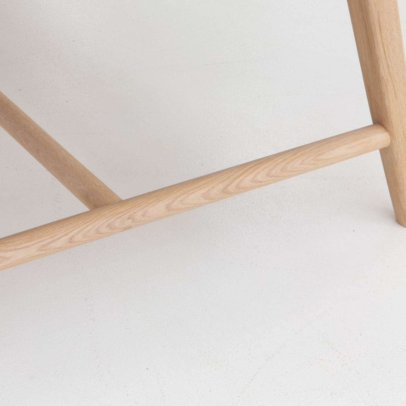 L1 Dining Table