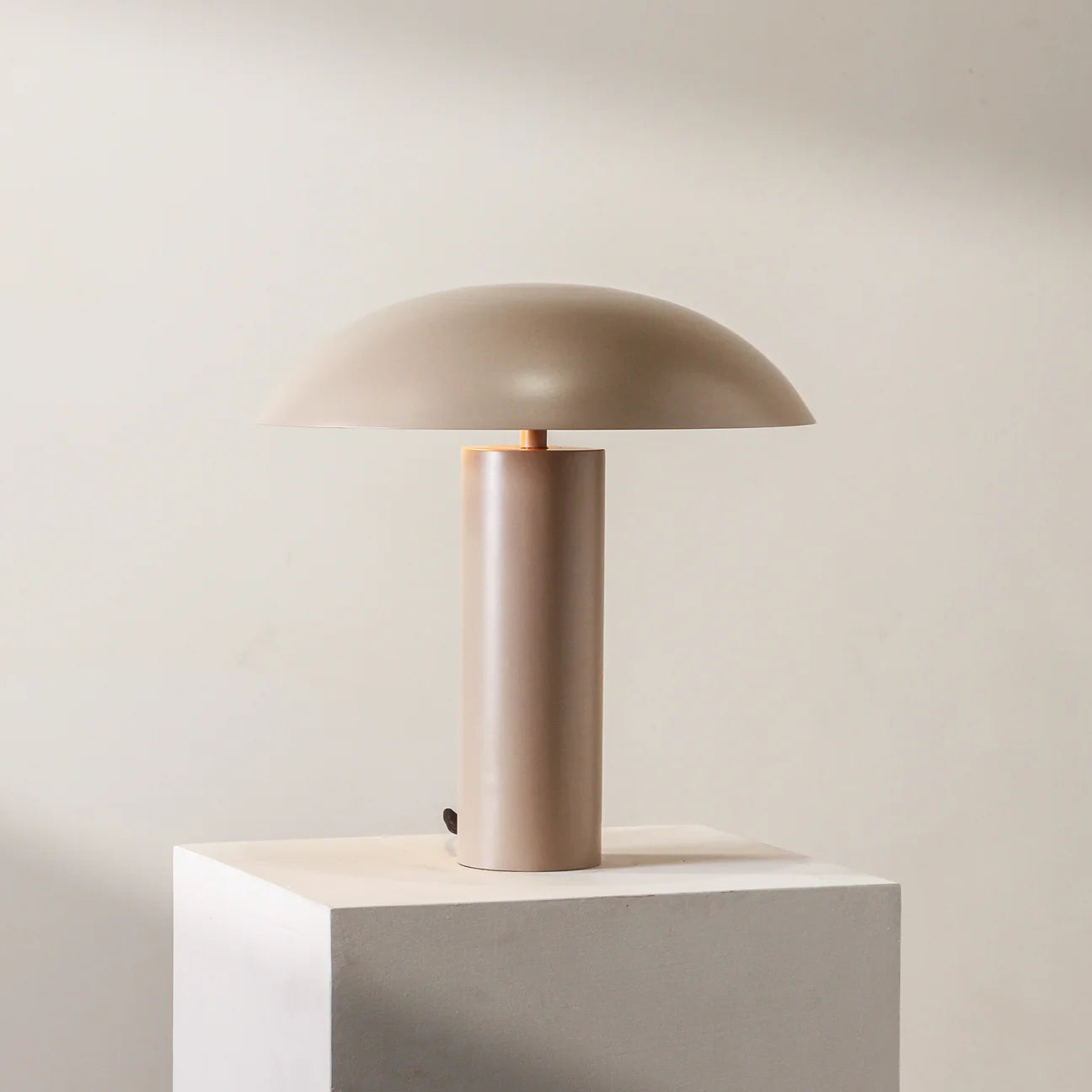 Ember Table Lamp