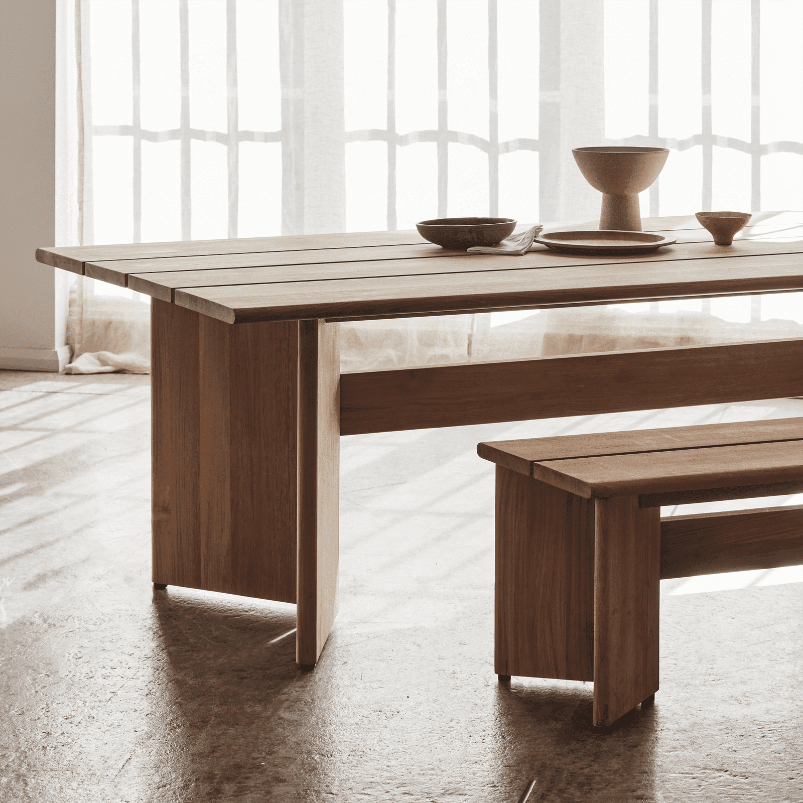 Utzon Outdoor Dining Table