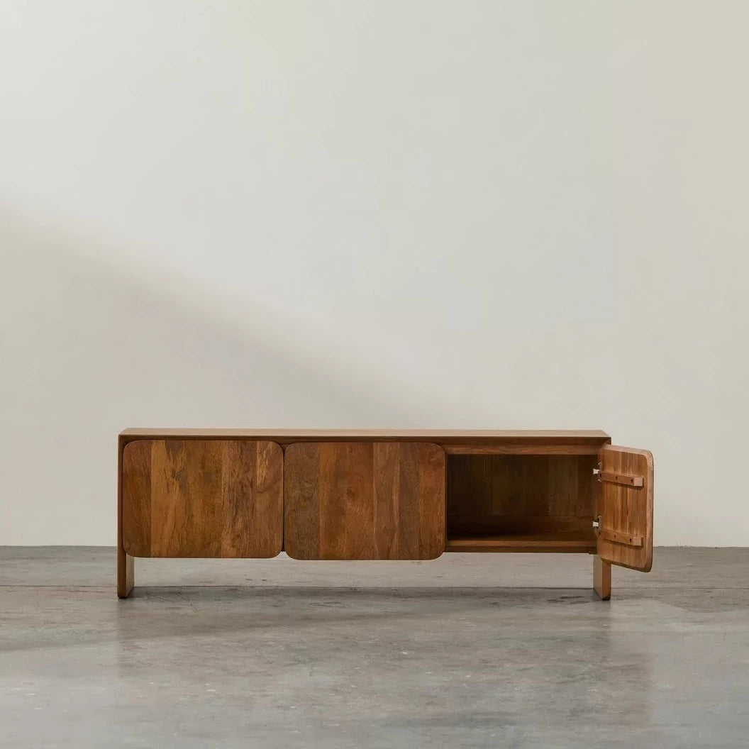 Carlo Entertainment Unit