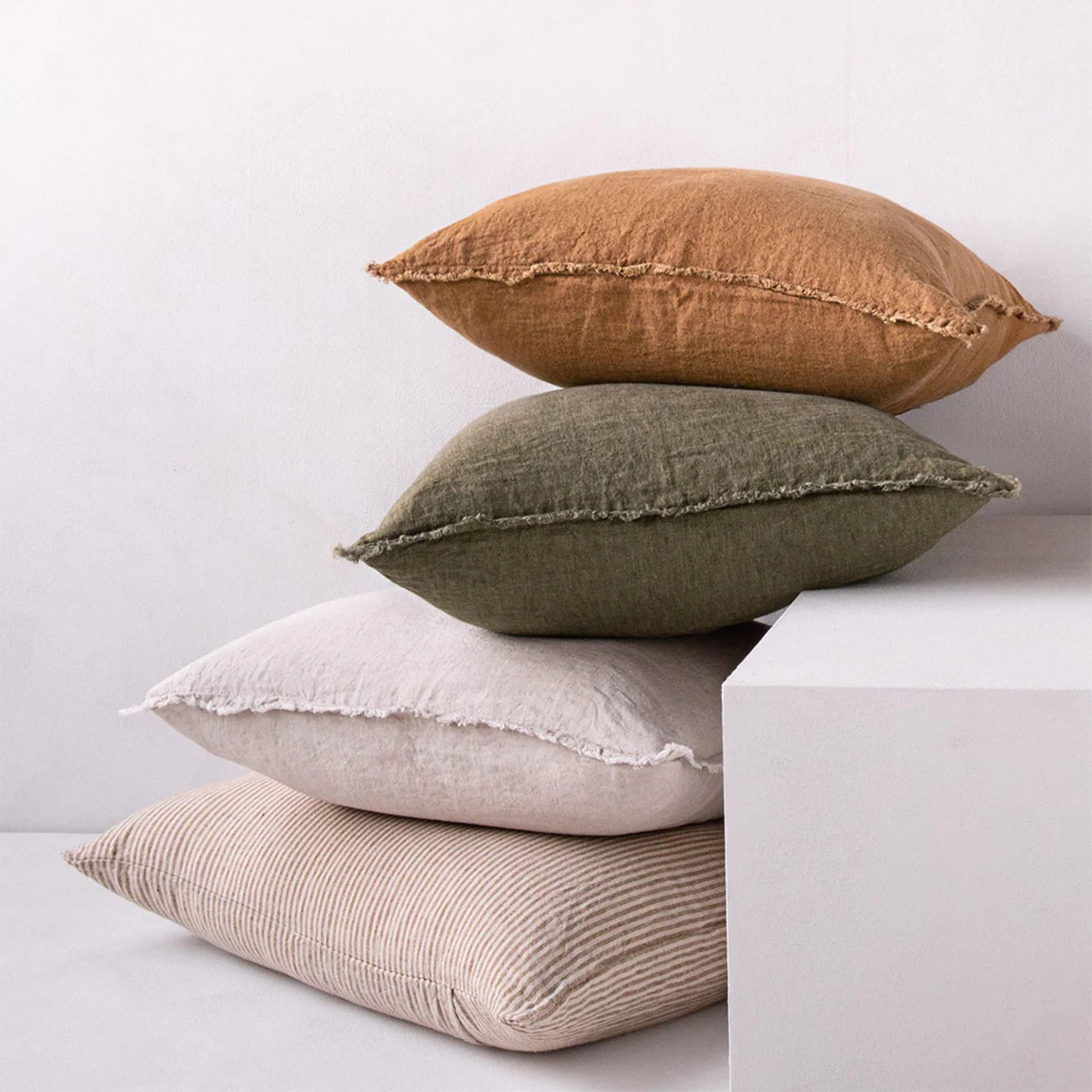 Flocca Linen Cushion - Russo