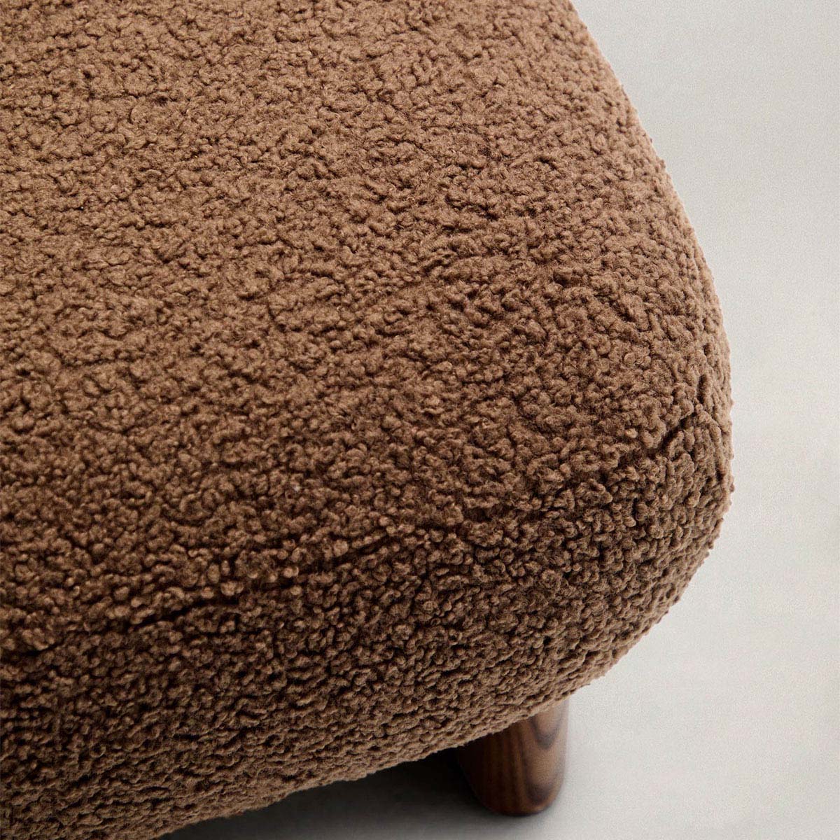Nemas Footstool