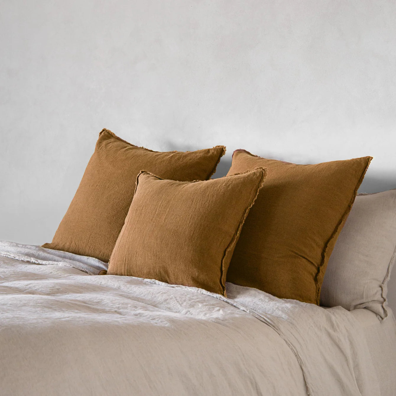 Flocca Linen Cushion - Russo