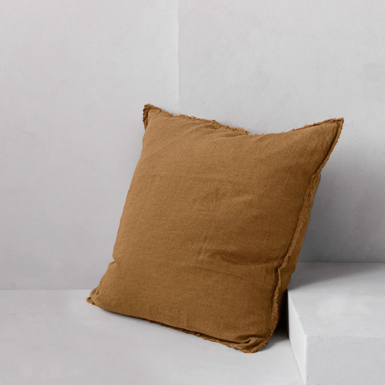 Flocca Linen Cushion - Russo