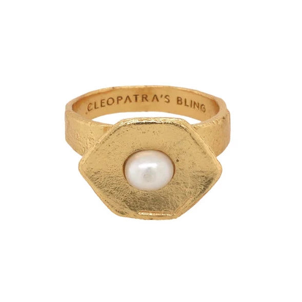 Kore Ring with Pearl