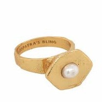 Kore Ring with Pearl